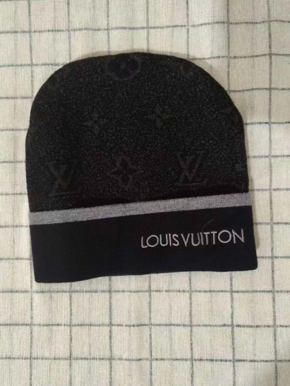 Louis Vuitton Monogram Beanie Black Grey Striped Knit Hat Unisex One Size New